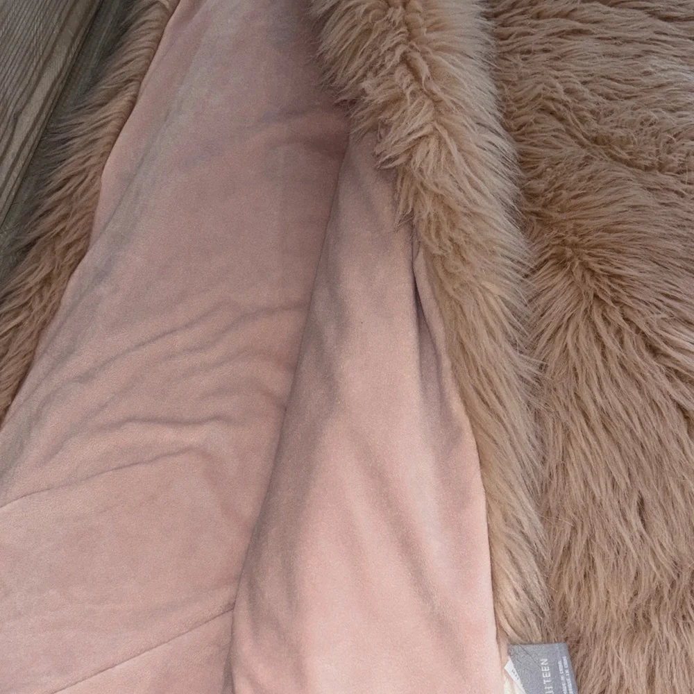 Restoration Hardware KASHMIR FAUX FUR BED THROW dusty pink